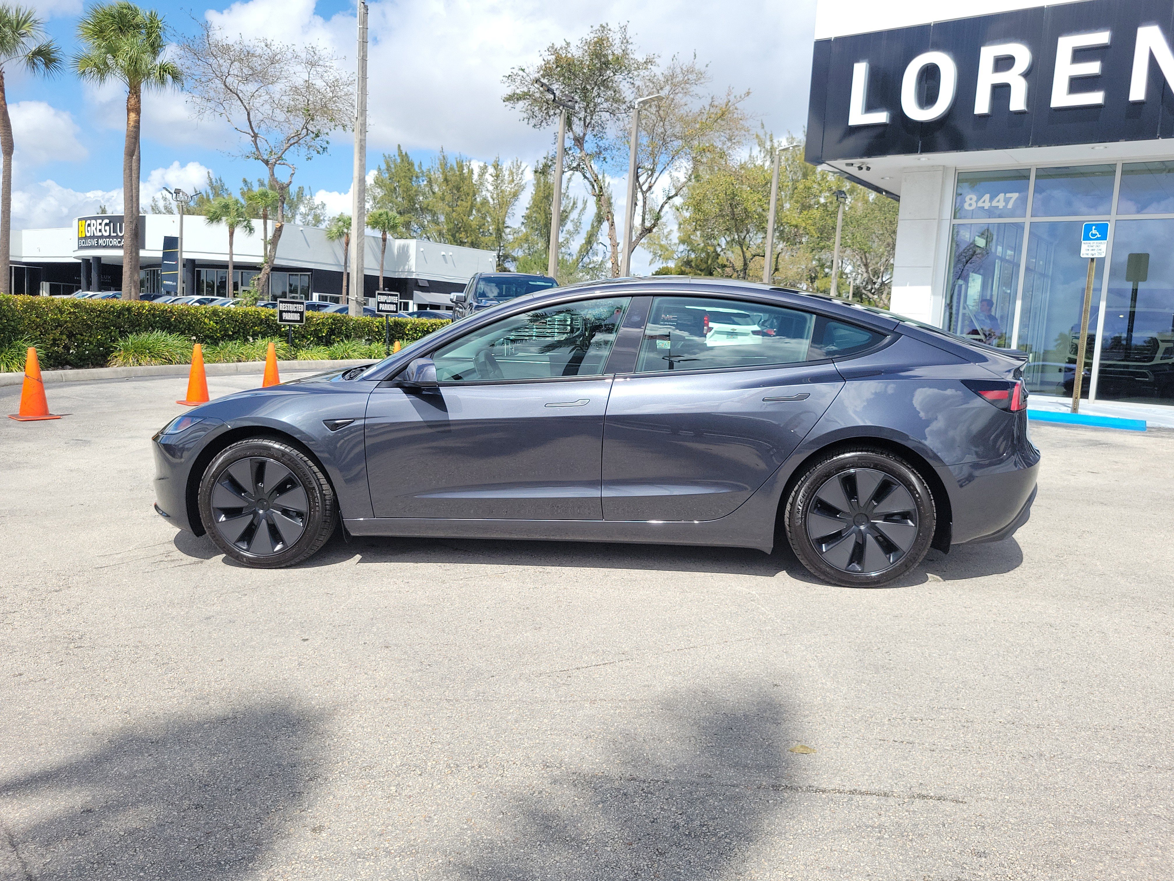 Used 2025 Tesla Model 3 Long Range image 8
