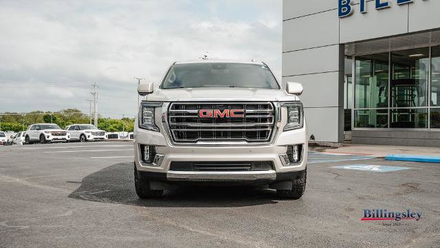 Used 2023 GMC Yukon XL SLT AWD/4WD image 3