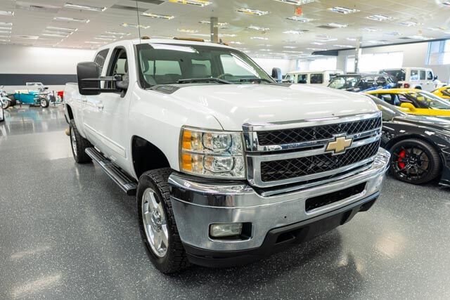 Used 2011 Chevrolet Silverado 2500 LTZ w/ LTZ Plus Package AWD/4WD image 5