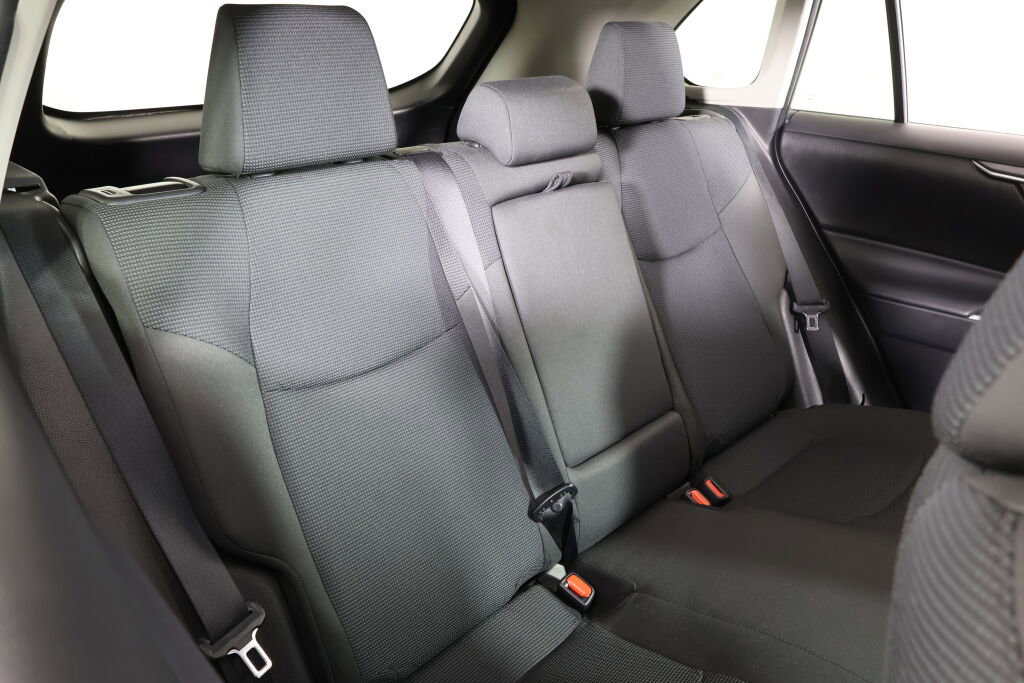 Used 2023 Toyota RAV4 LE image 20