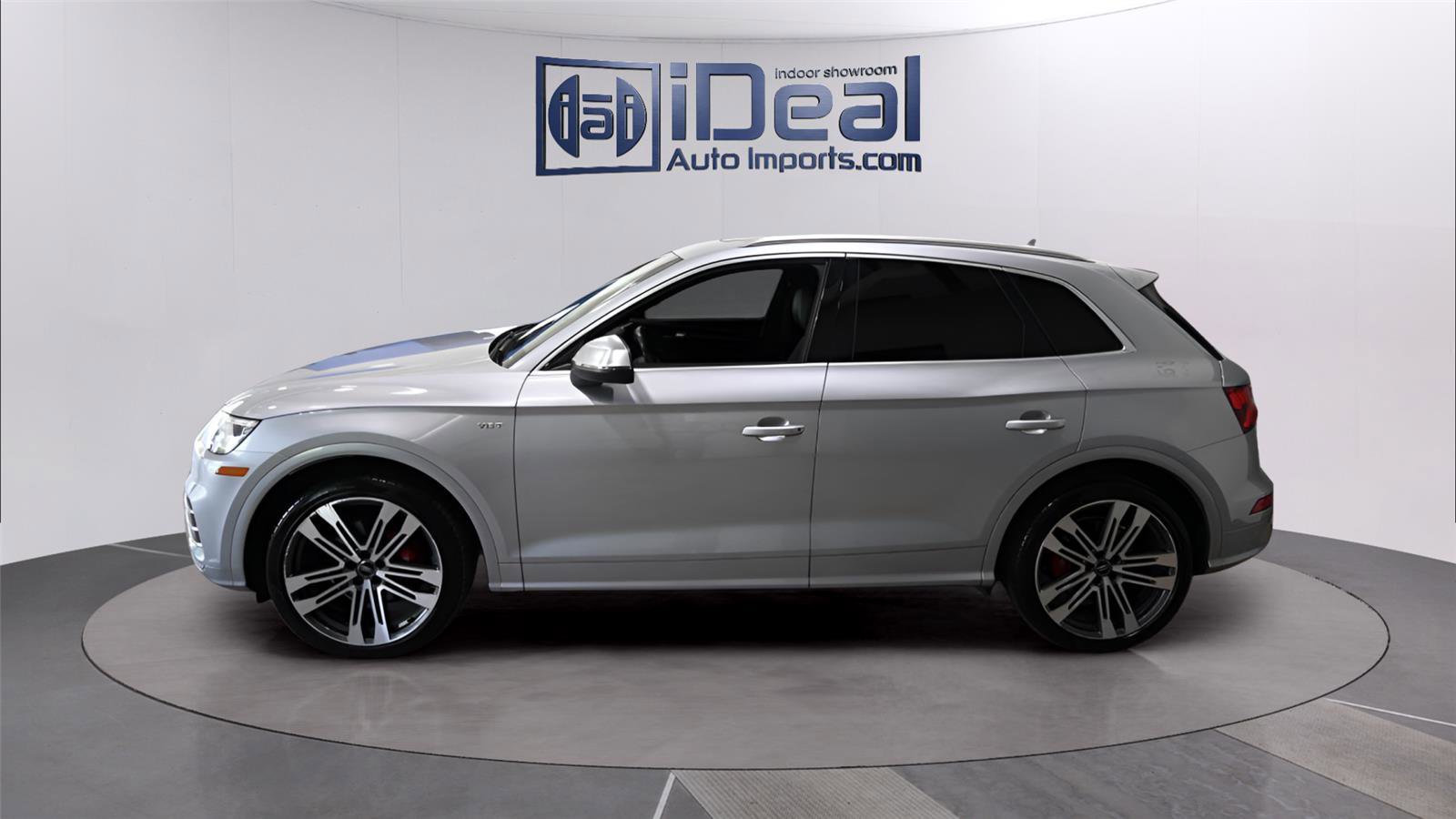 Used 2018 Audi SQ5 Premium Plus w/ S Sport Package AWD/4WD image 2