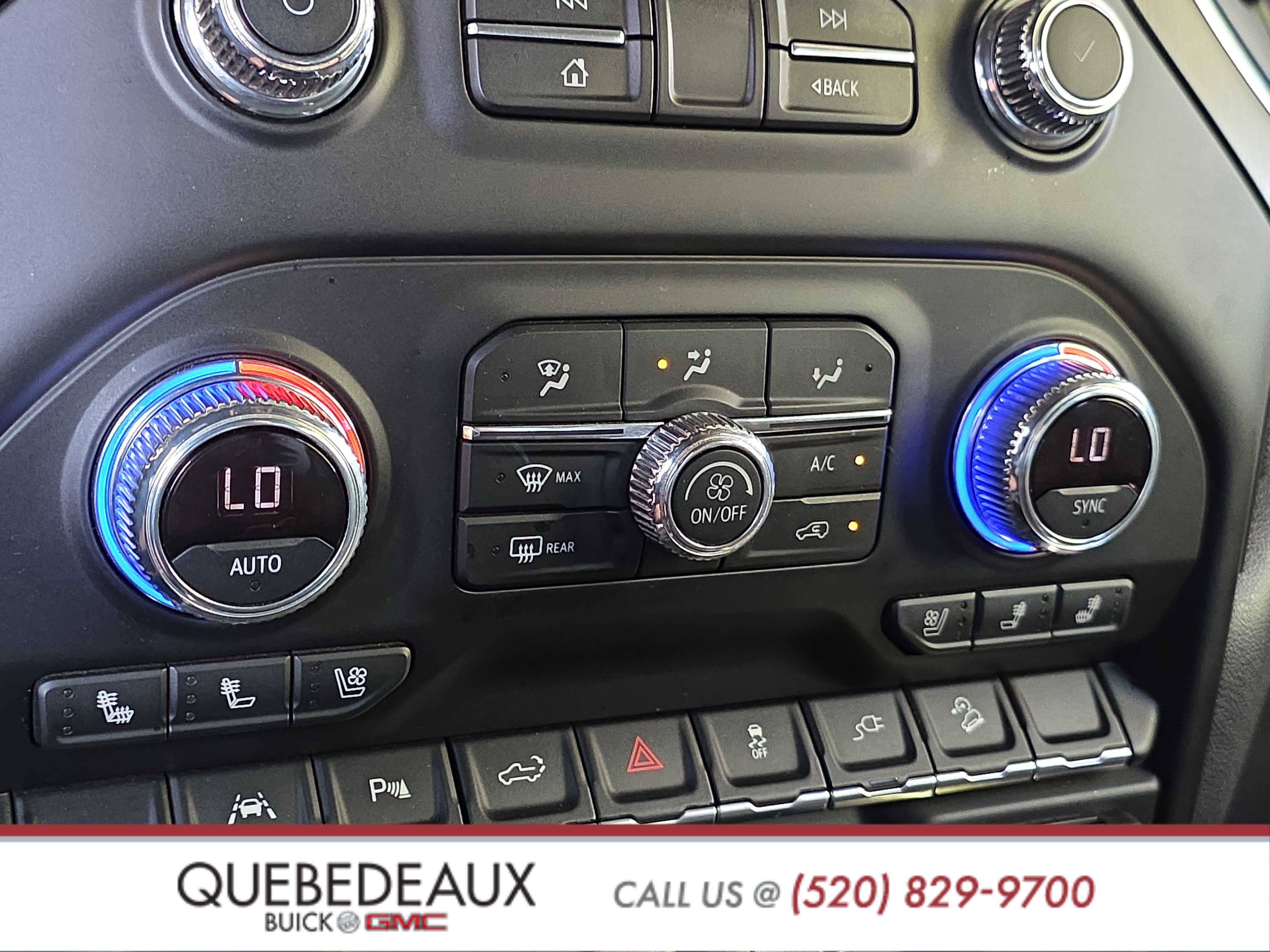 Used 2022 GMC Sierra 1500 AT4 w/ AT4 Premium Package AWD/4WD image 16