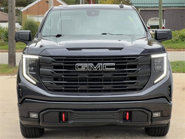 Used 2022 GMC Sierra 1500 Elevation image 40
