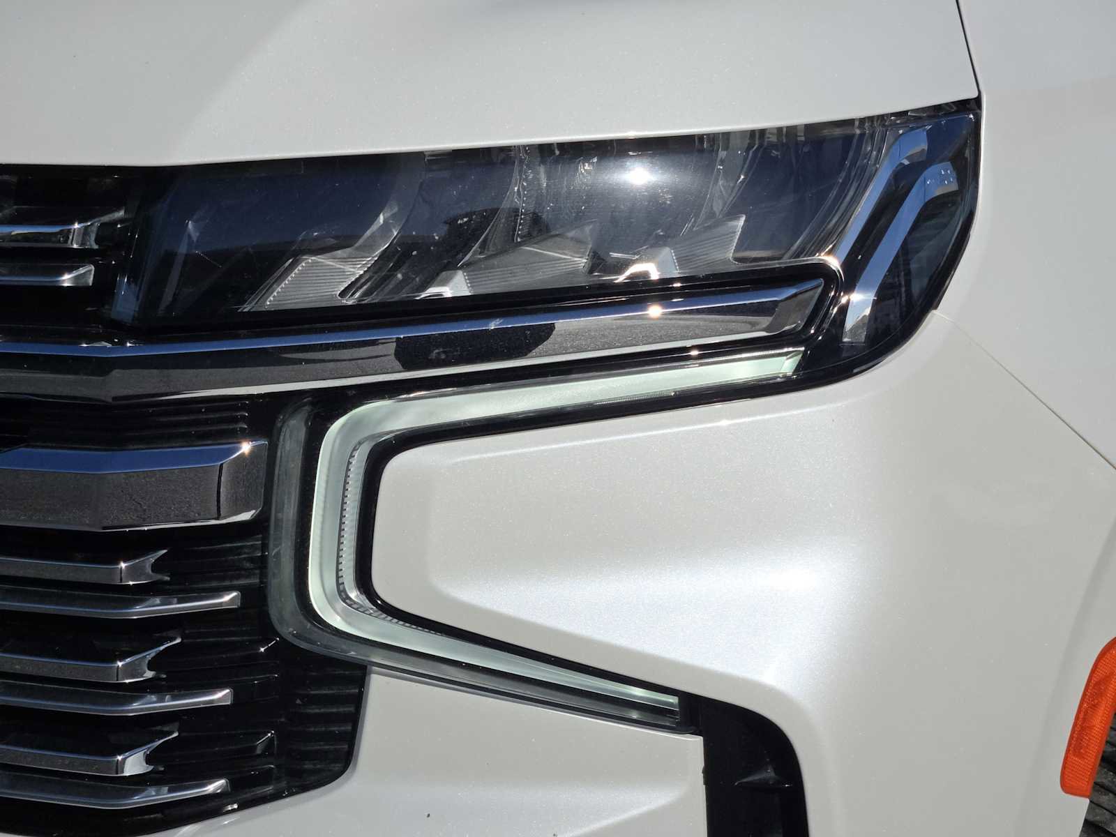 Used 2021 Chevrolet Suburban Premier image 9