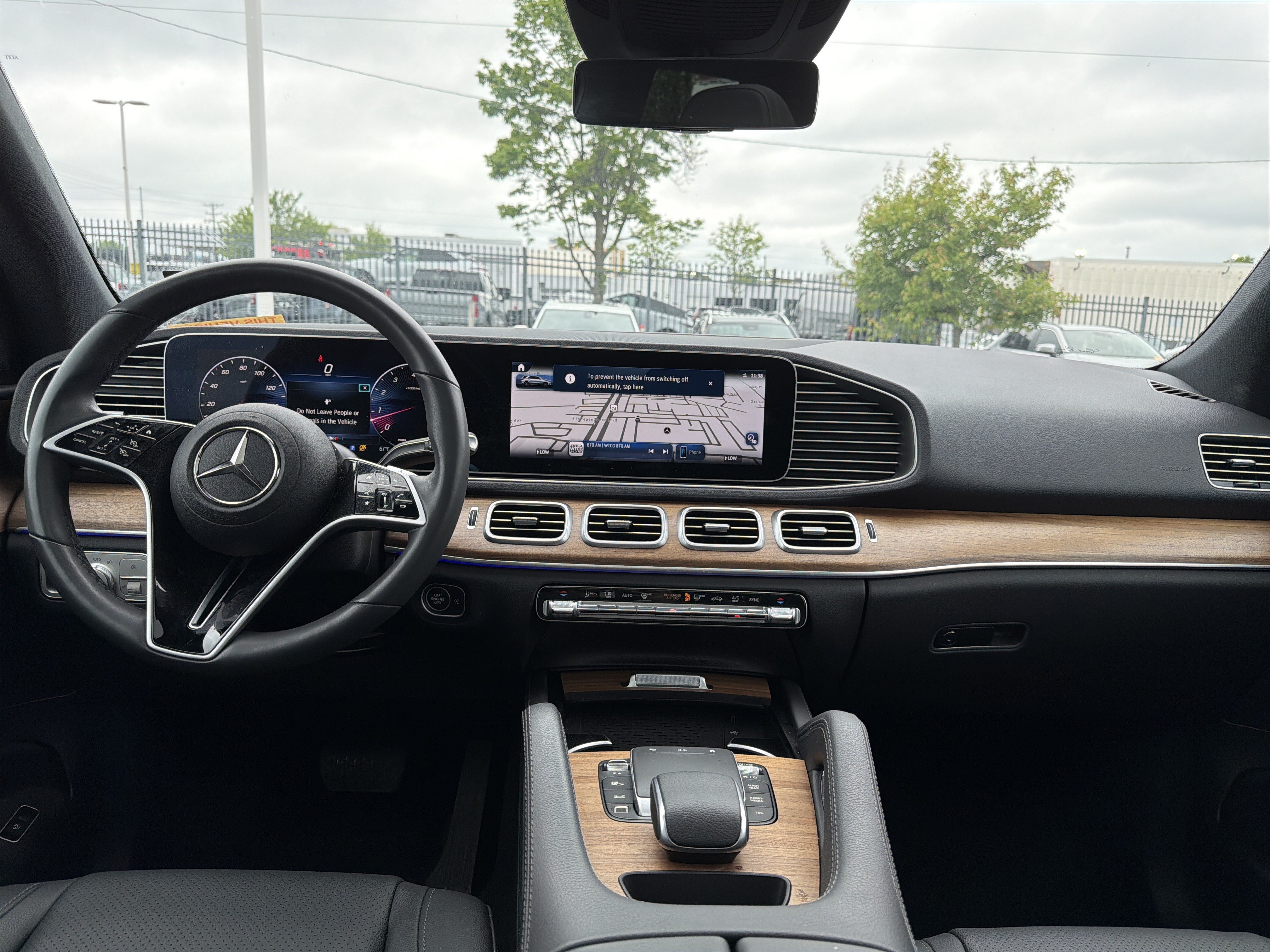 Certified 2025 Mercedes-Benz GLE 350 4MATIC image 30