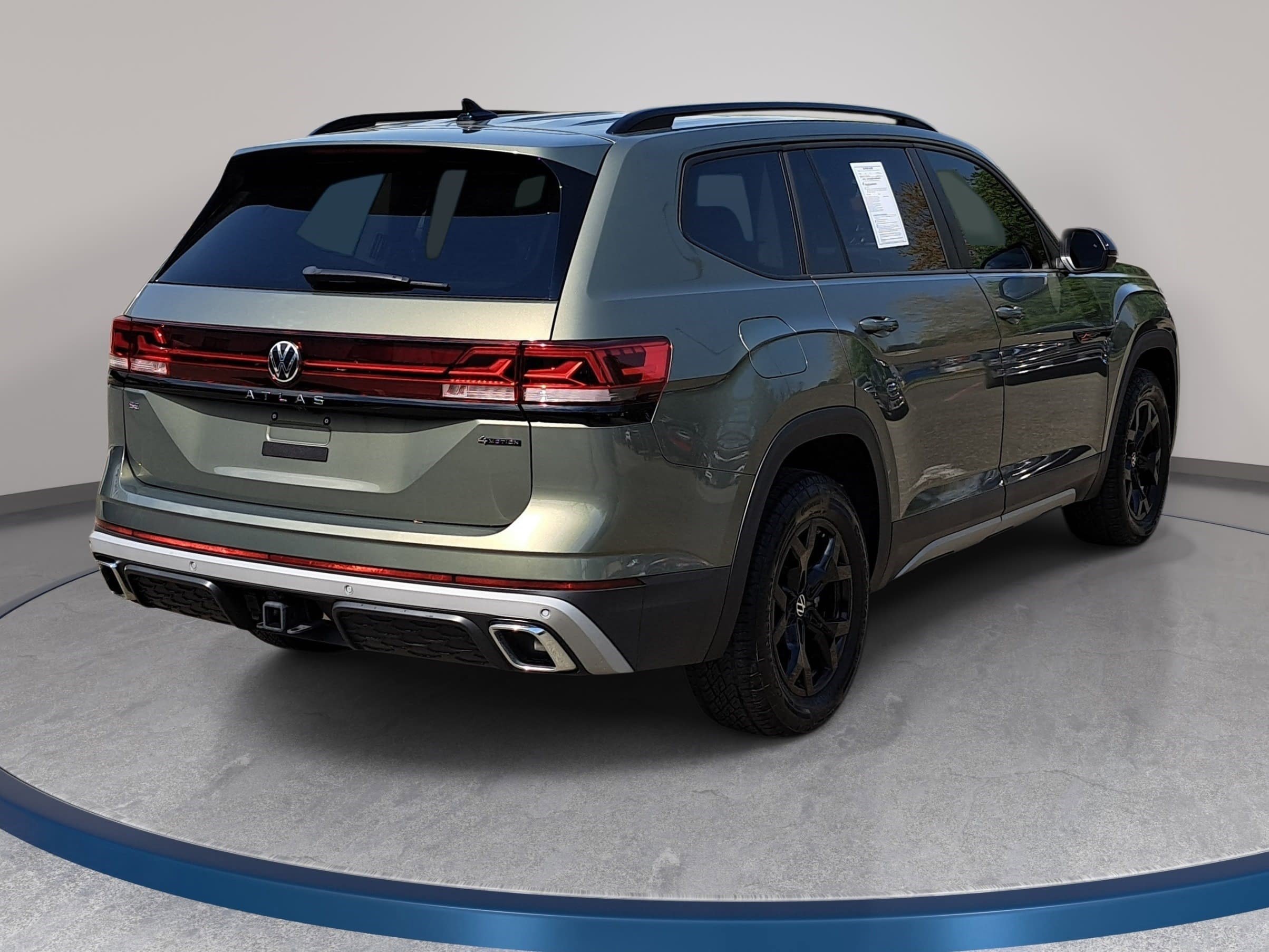 Used 2024 Volkswagen Atlas Peak Edition SE image 5