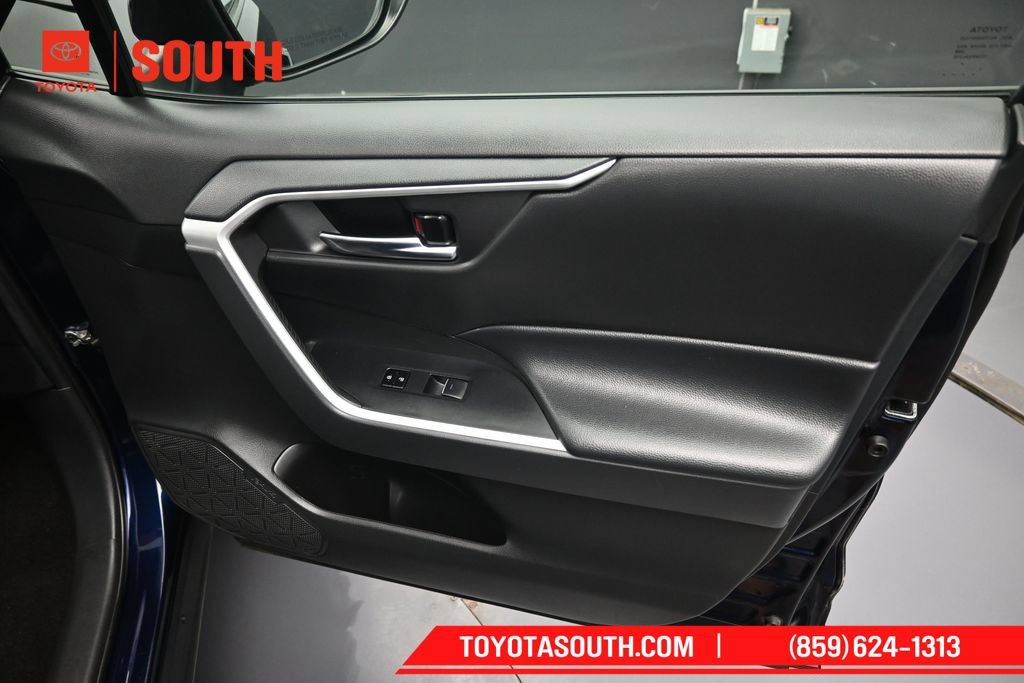 Certified 2024 Toyota RAV4 XLE AWD/4WD image 31