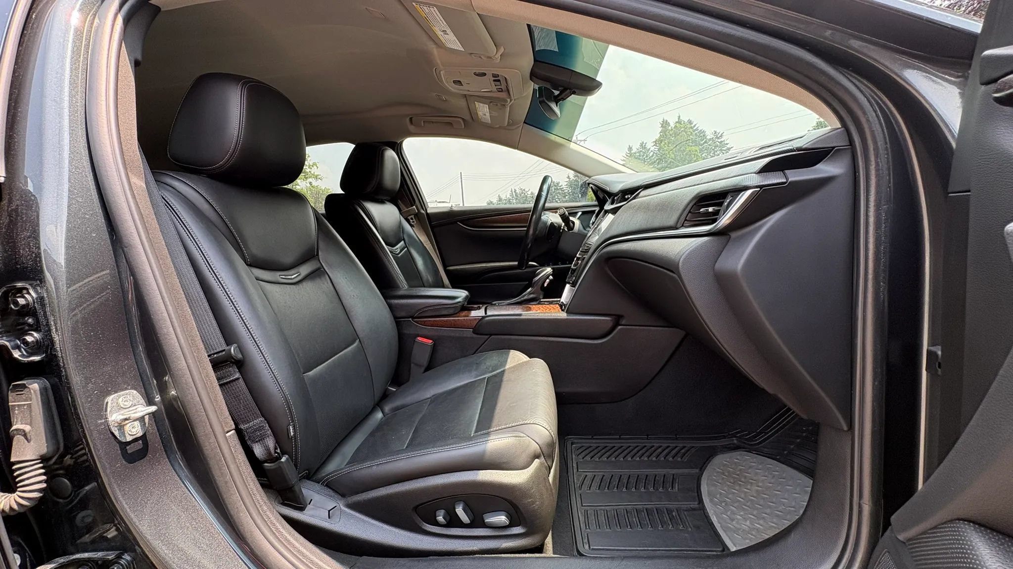 Used 2019 Cadillac XTS Luxury FWD image 36
