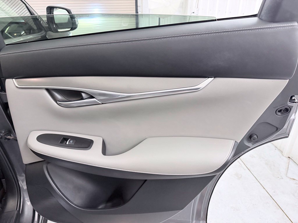Certified 2023 INFINITI QX50 Luxe FWD image 37