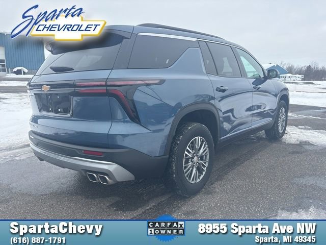 Used 2025 Chevrolet Traverse LT image 3