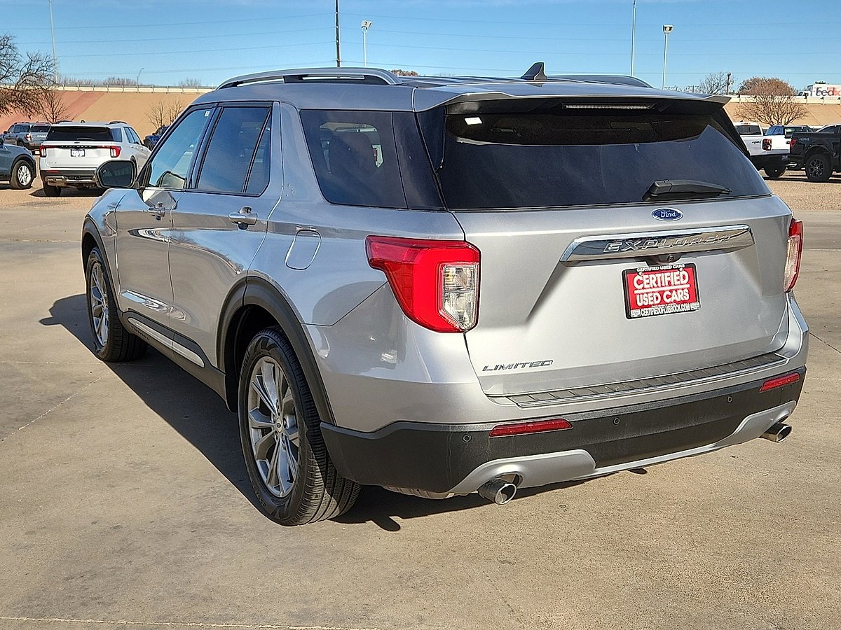 Used 2023 Ford Explorer Limited image 2