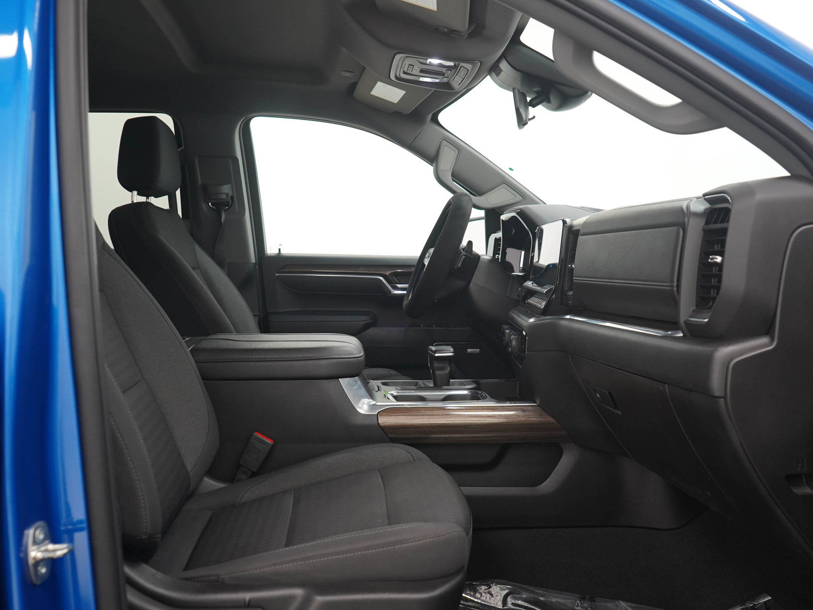 Used 2023 Chevrolet Silverado 1500 RST AWD/4WD image 13