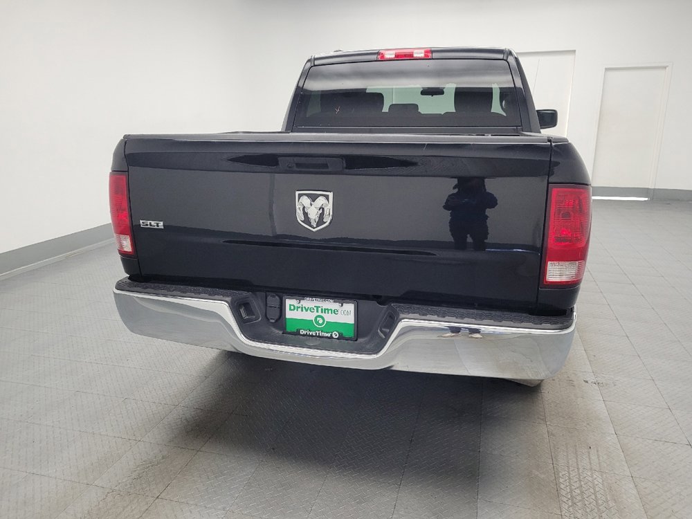 Used 2022 RAM 1500 Classic SLT image 7