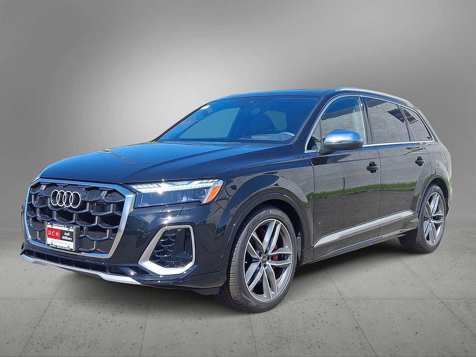 New 2025 Audi SQ7 Prestige video 1
