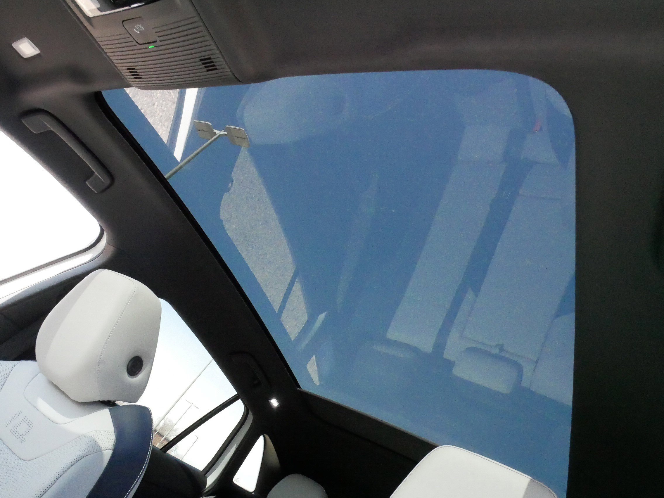 Certified 2023 Volkswagen ID.4 Pro S image 32