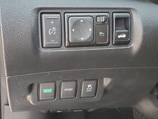 Used 2017 Nissan Sentra SV image 16