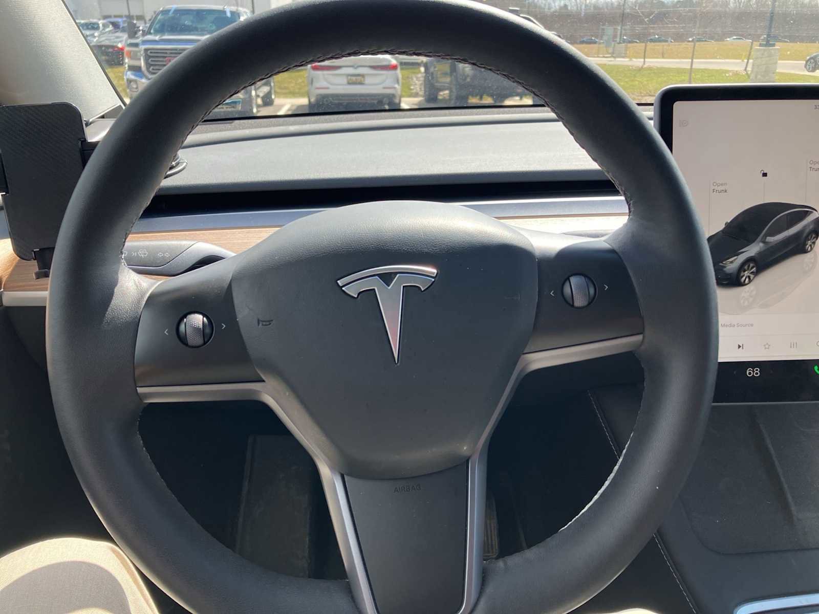 Used 2023 Tesla Model Y AWD image 19