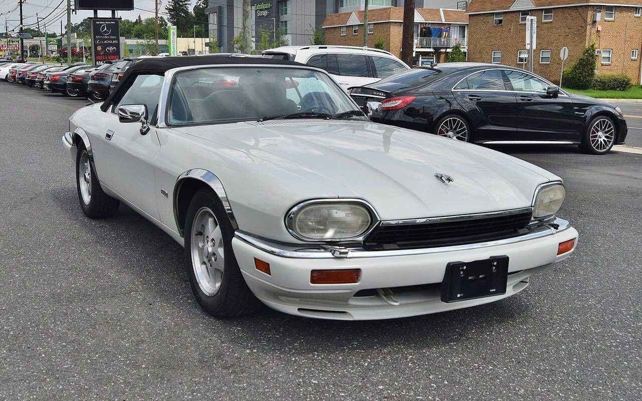 Used 1995 Jaguar XJS 4.0 Convertible RWD image 8