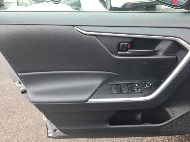 Used 2024 Toyota RAV4 LE image 13