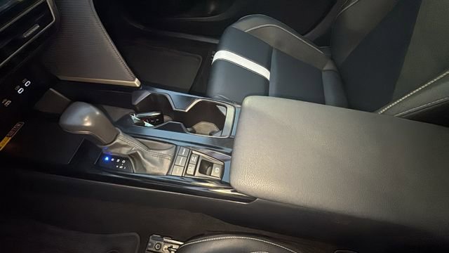 Used 2025 Toyota Camry SE image 23