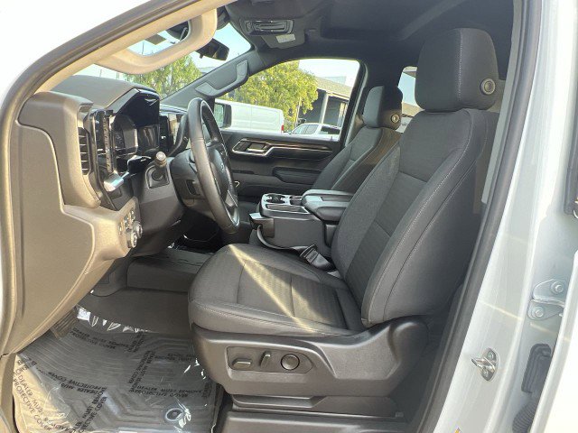 Used 2024 Chevrolet Silverado 1500 LT Trail Boss AWD/4WD image 18
