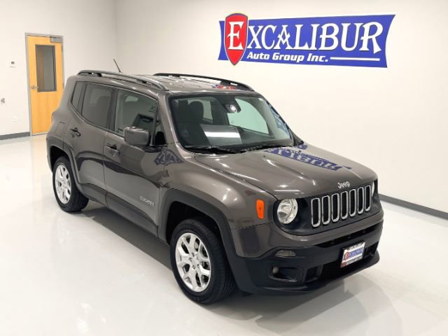 Used 2017 Jeep Renegade Latitude image 2