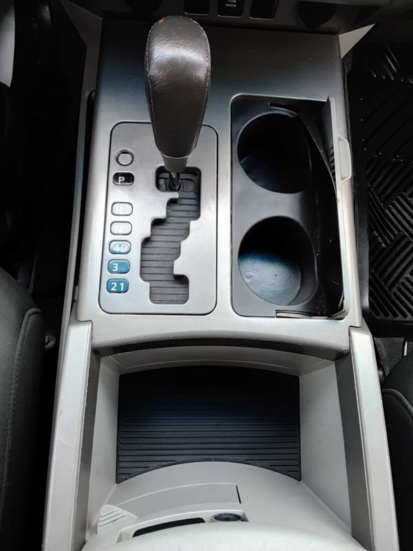 Used 2004 Nissan Titan SE AWD/4WD image 11