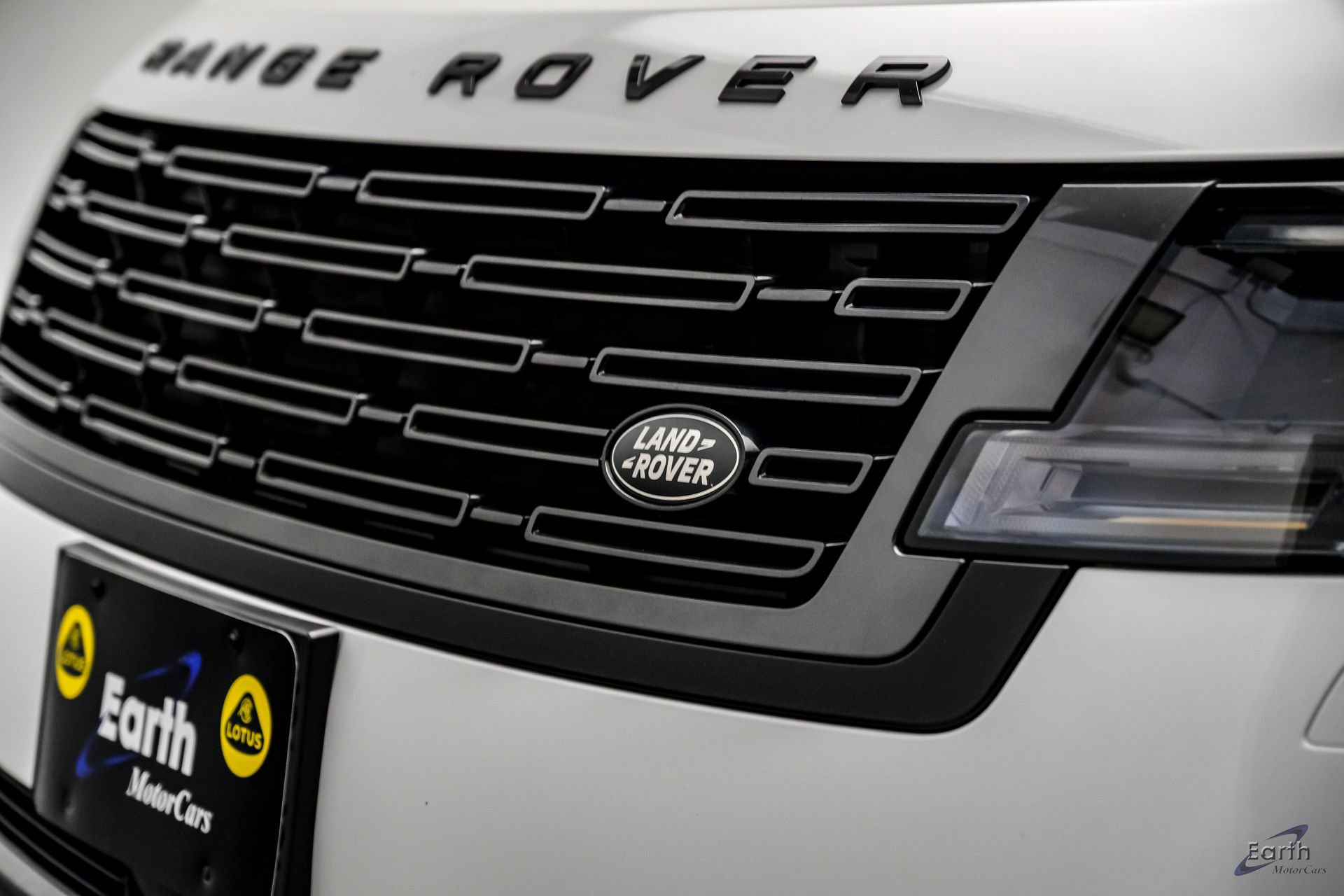 Used 2024 Land Rover Range Rover SE AWD/4WD image 31