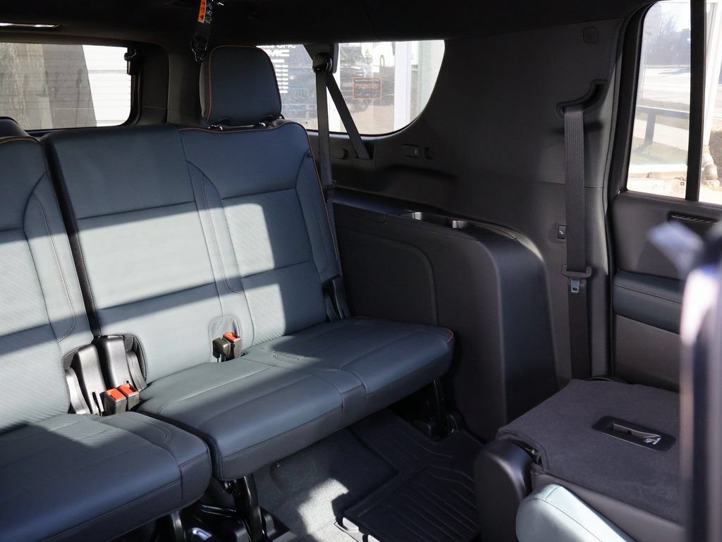 New 2026 GMC Yukon XL AT4 w/ AT4 Premium Plus Package AWD/4WD image 13