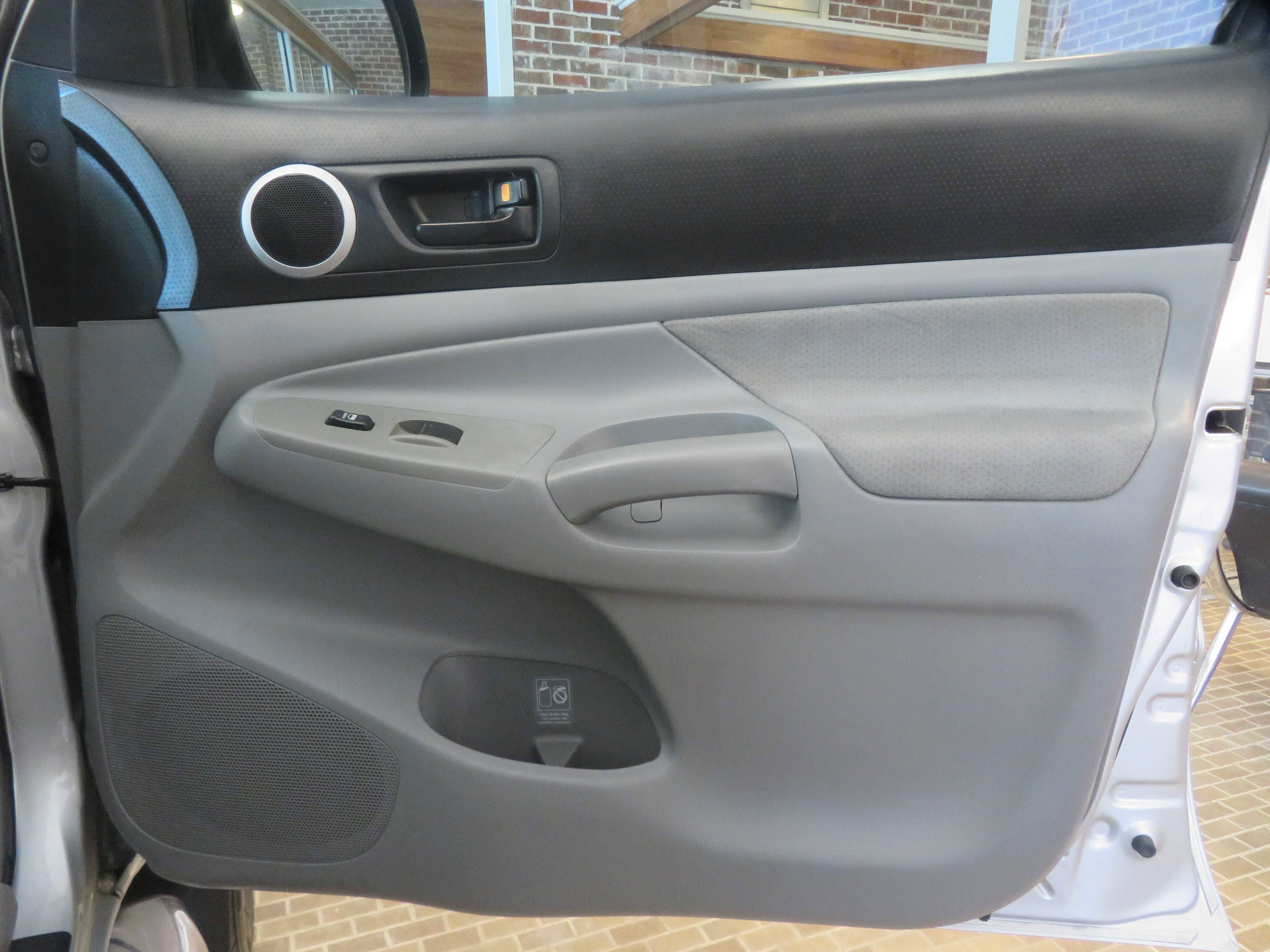 Used 2010 Toyota Tacoma PreRunner RWD image 24