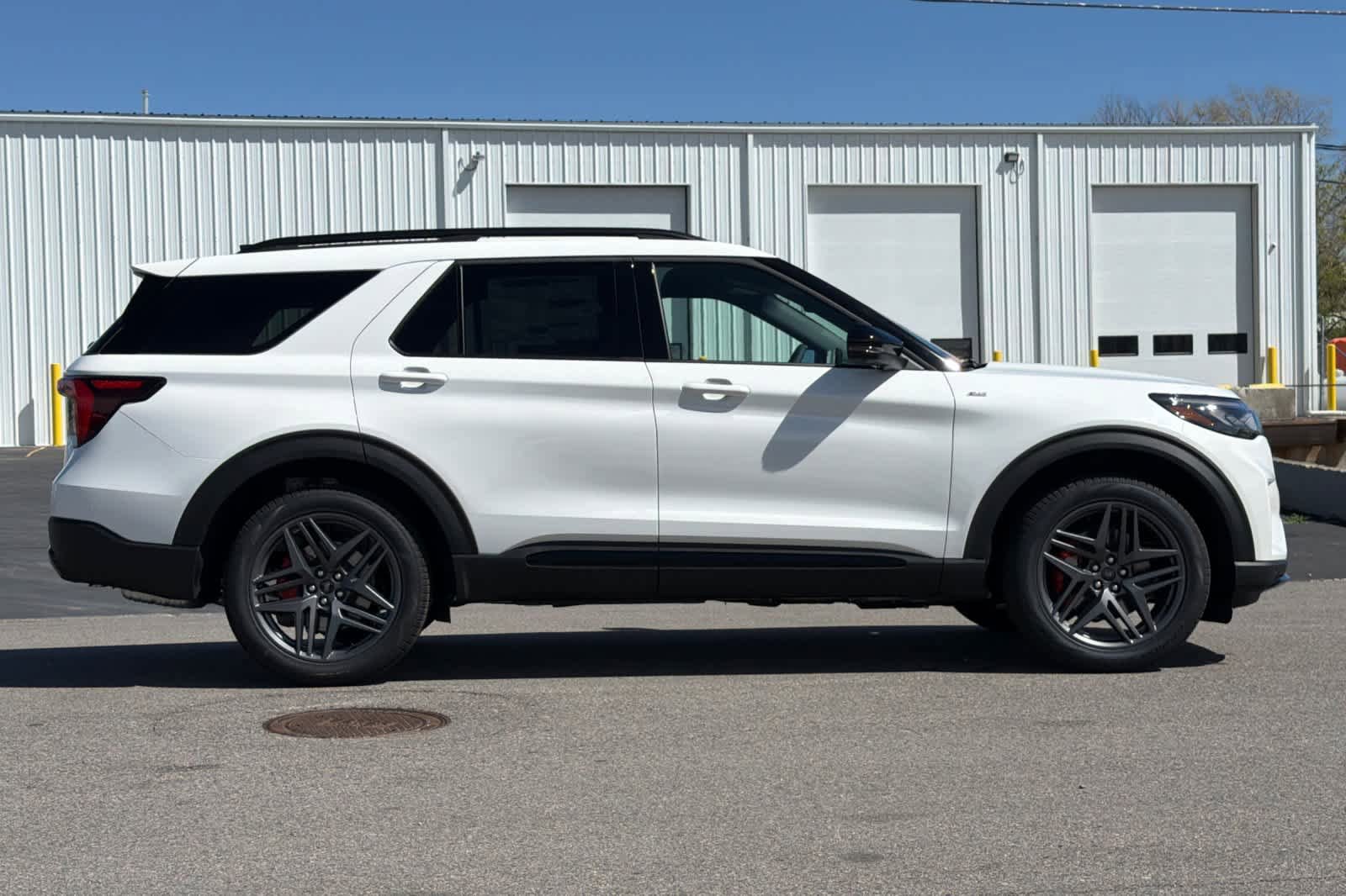 New 2026 Ford Explorer ST-Line image 15