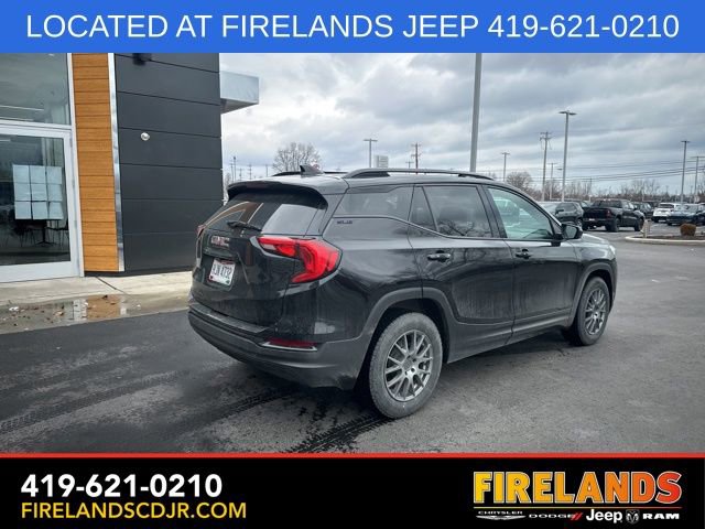 Used 2020 GMC Terrain SLE w/ Driver Convenience Package image 25