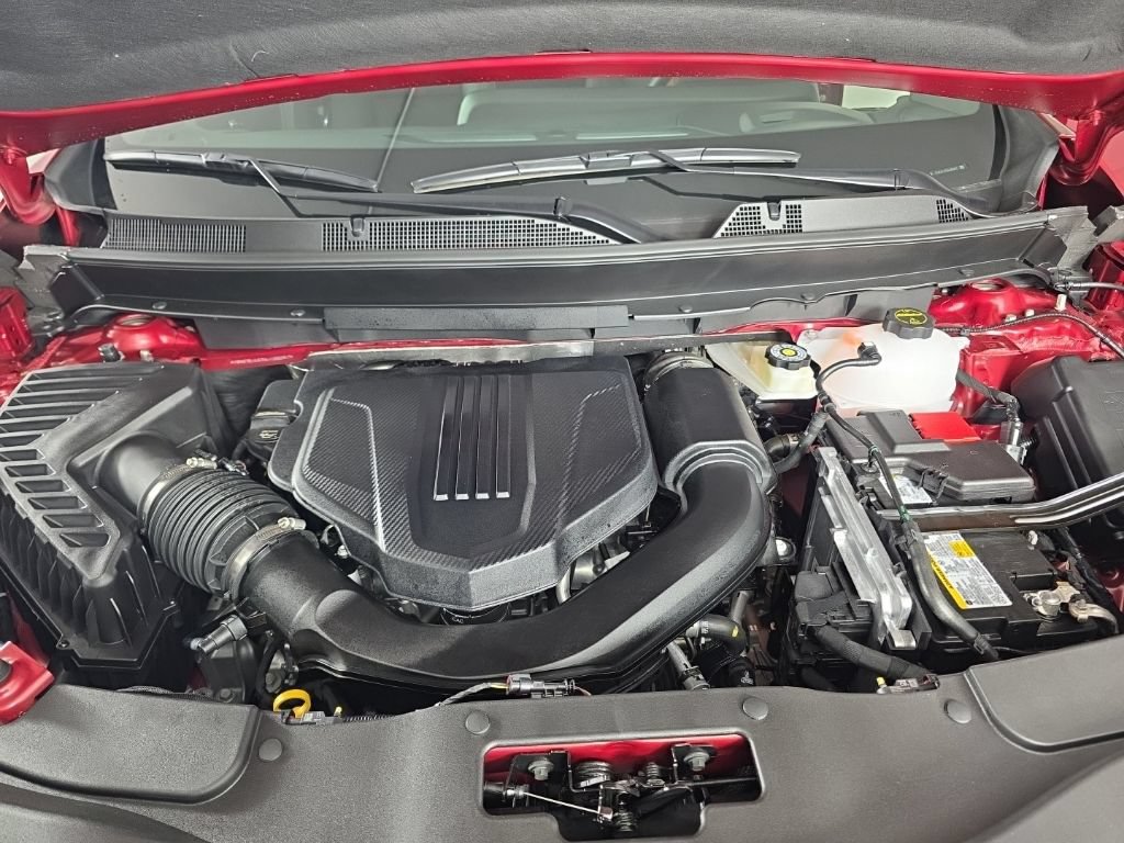 New 2027 Chevrolet Traverse RS w/ LPO, Floor Liner Package FWD image 9