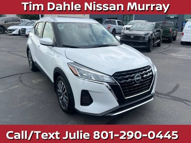 Used 2024 Nissan Kicks SV FWD image 3