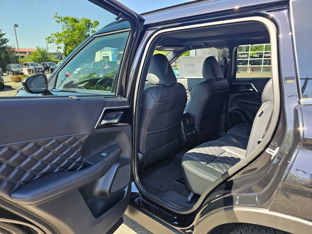 New 2026 Nissan Rogue Platinum AWD/4WD image 12