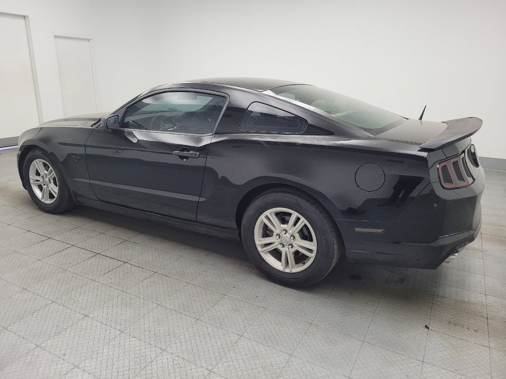 Used 2014 Ford Mustang Coupe RWD image 3