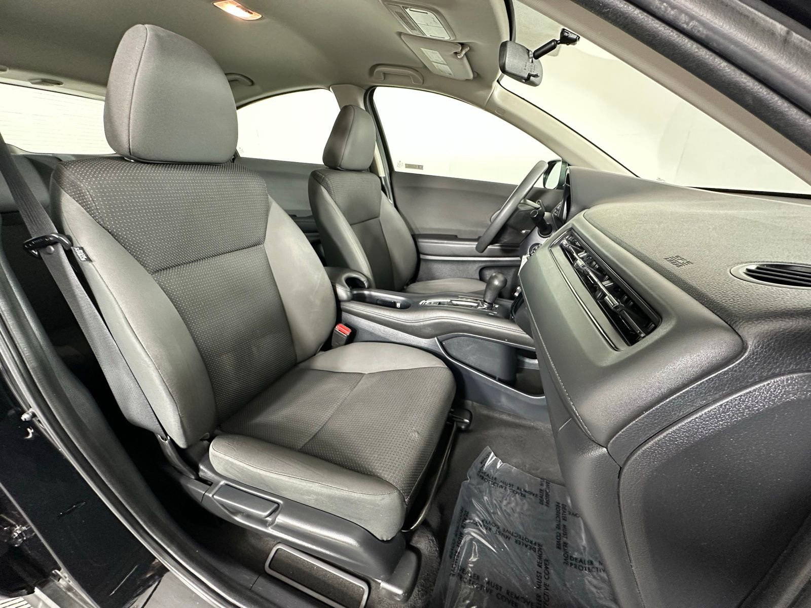 Used 2019 Honda HR-V LX image 6