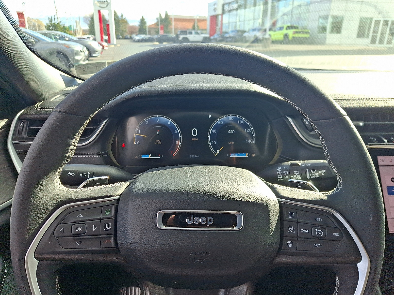 Used 2025 Jeep Grand Cherokee Limited w/ Trailer Tow Package image 20