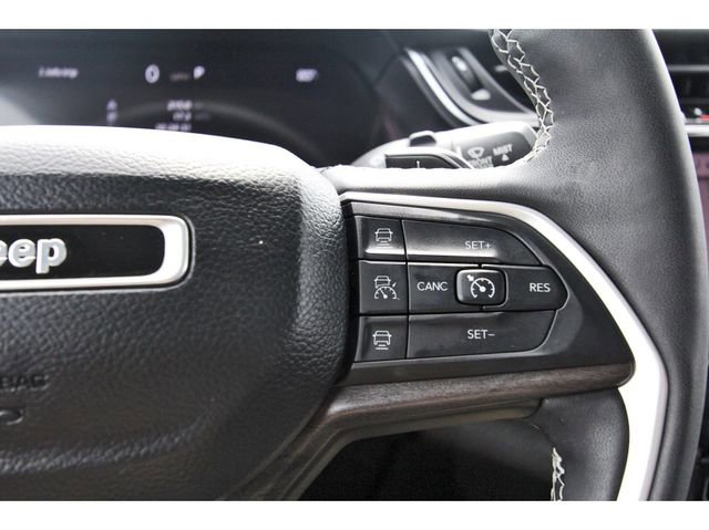 Used 2023 Jeep Grand Cherokee Limited image 22