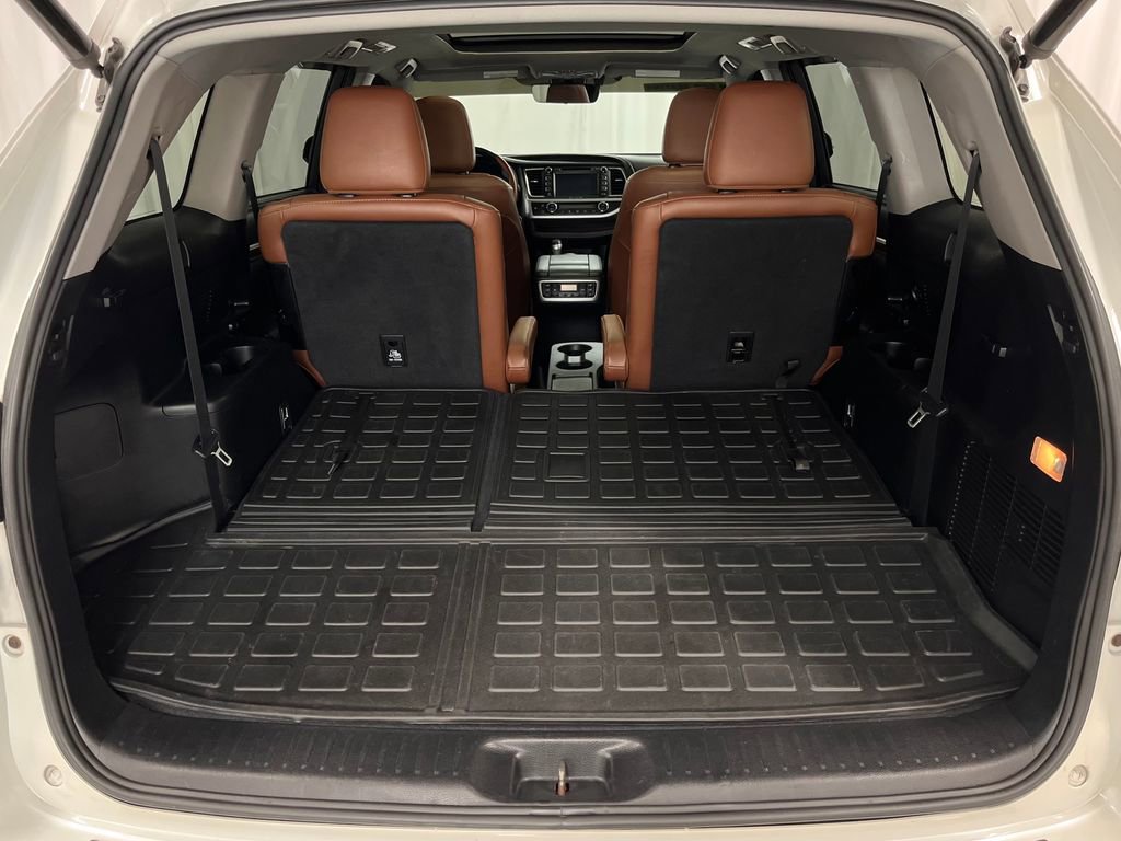 Used 2019 Toyota Highlander Limited AWD/4WD image 38