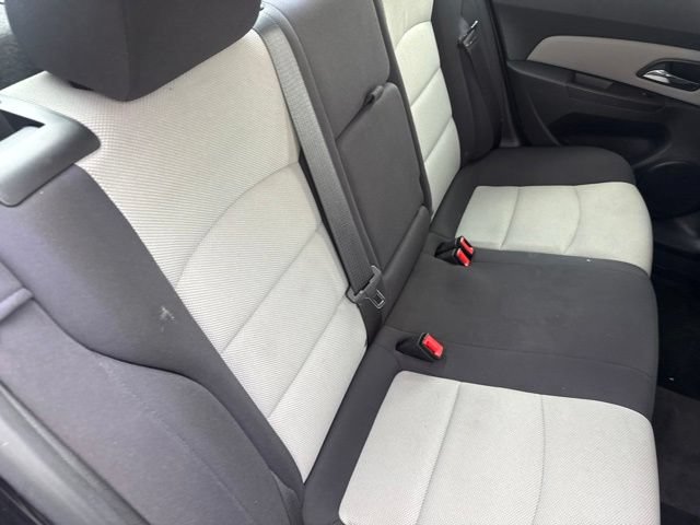 Used 2014 Chevrolet Cruze LS FWD image 16