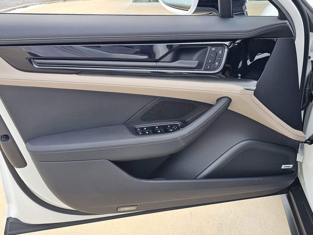 Used 2025 Porsche Panamera 4 AWD/4WD image 35