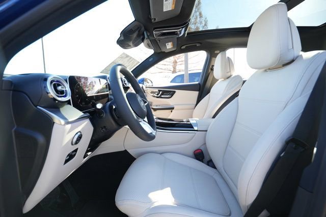 Used 2026 Mercedes-Benz GLC 300 4MATIC image 35