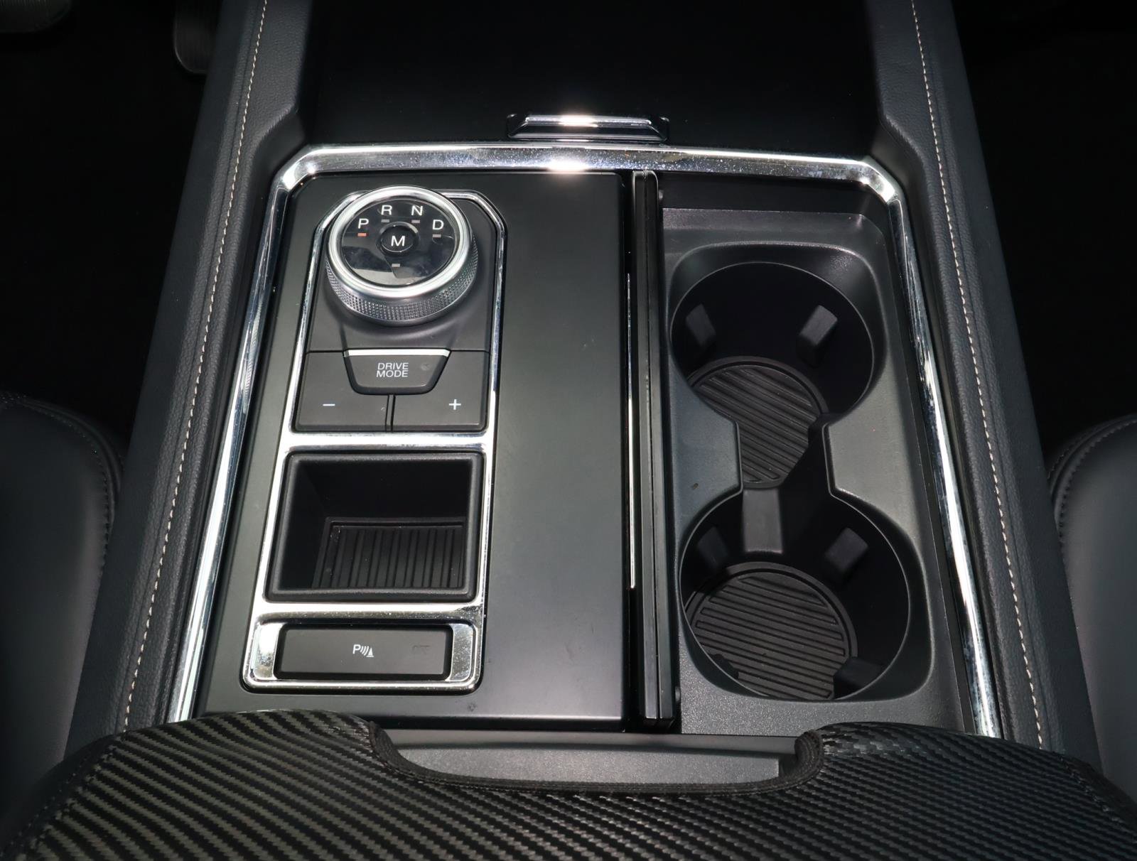 Used 2024 Ford Expedition XLT RWD image 24