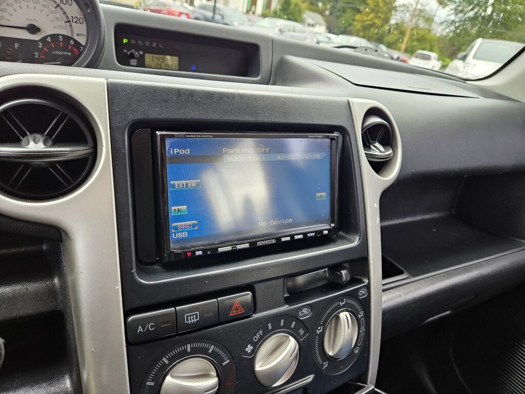 Used 2005 Scion xB FWD image 21