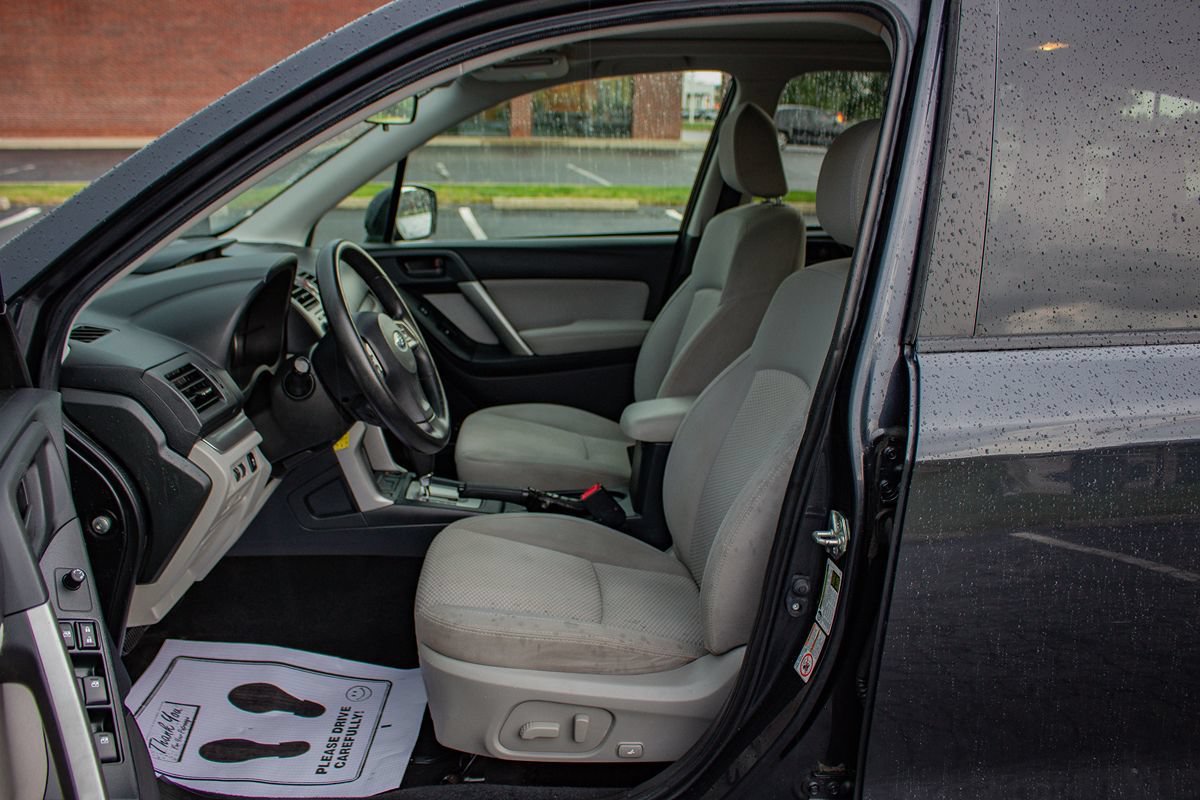 Used 2015 Subaru Forester 2.5i Premium AWD/4WD image 12