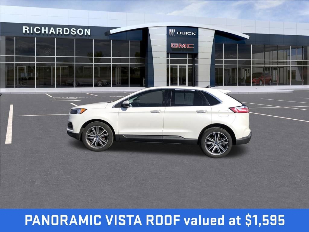 Used 2022 Ford Edge Titanium image 2