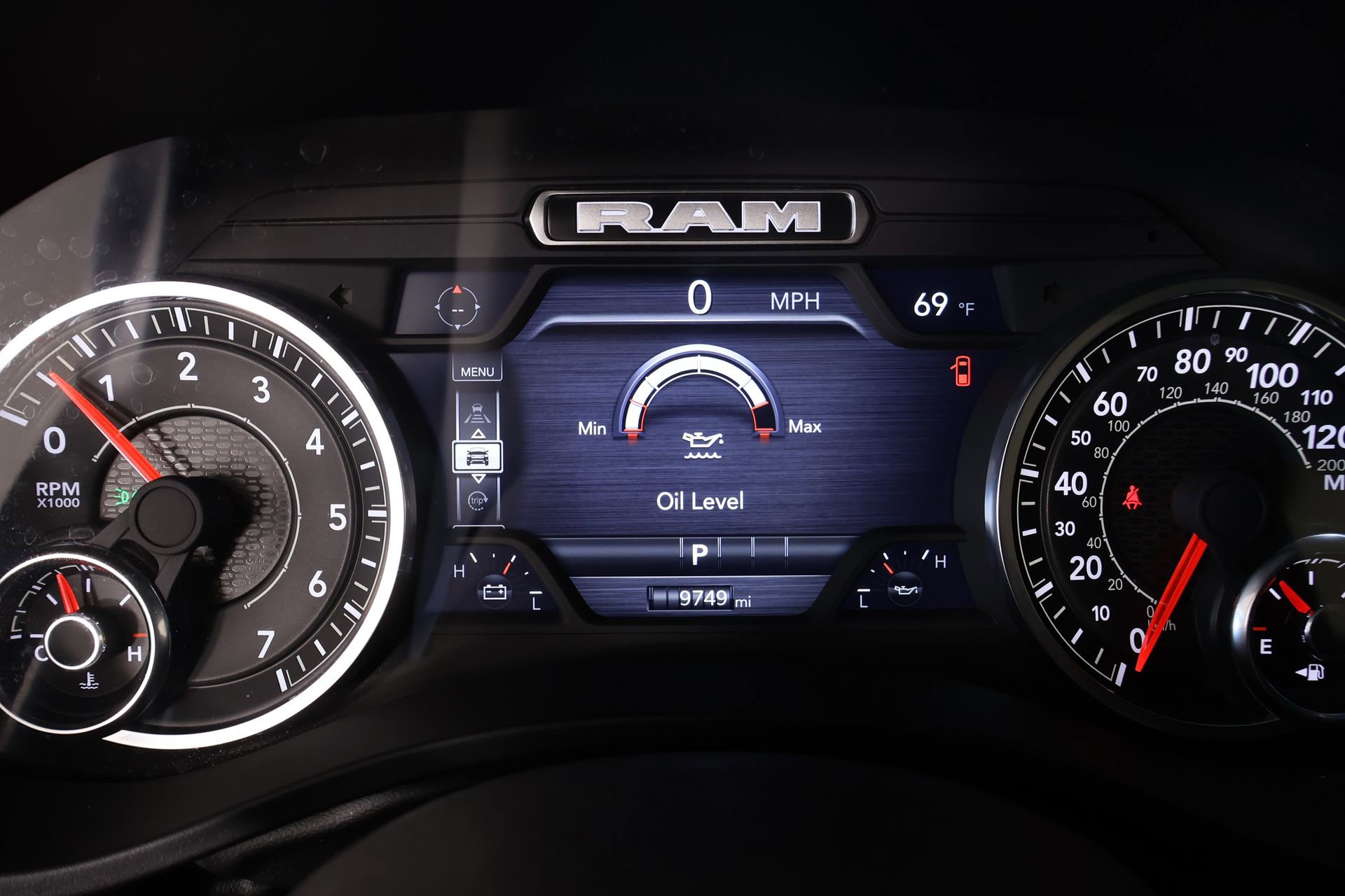 Used 2025 RAM 1500 Laramie w/ Sport Appearance Package image 4