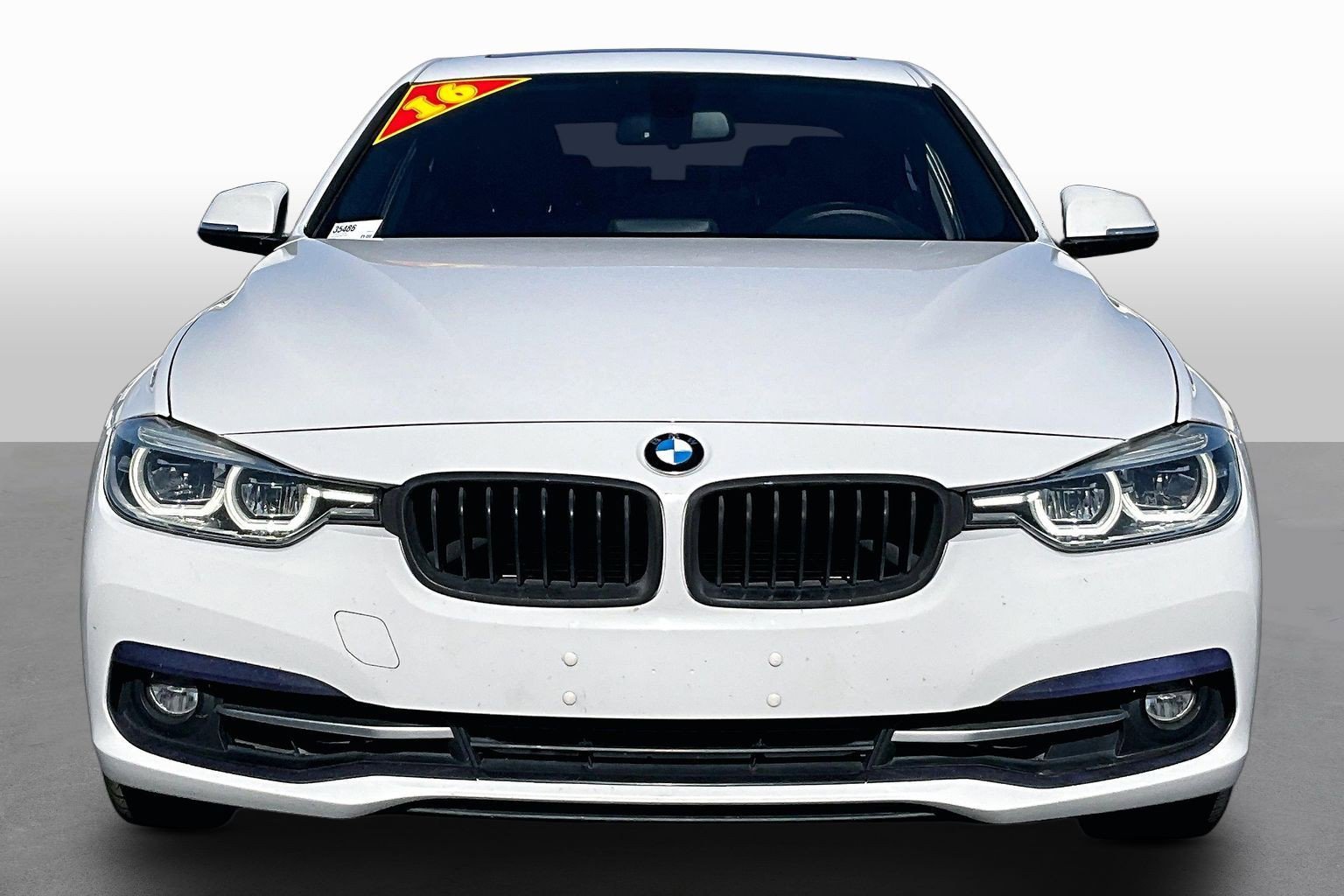 Used 2016 BMW 328i xDrive Sedan AWD/4WD image 3