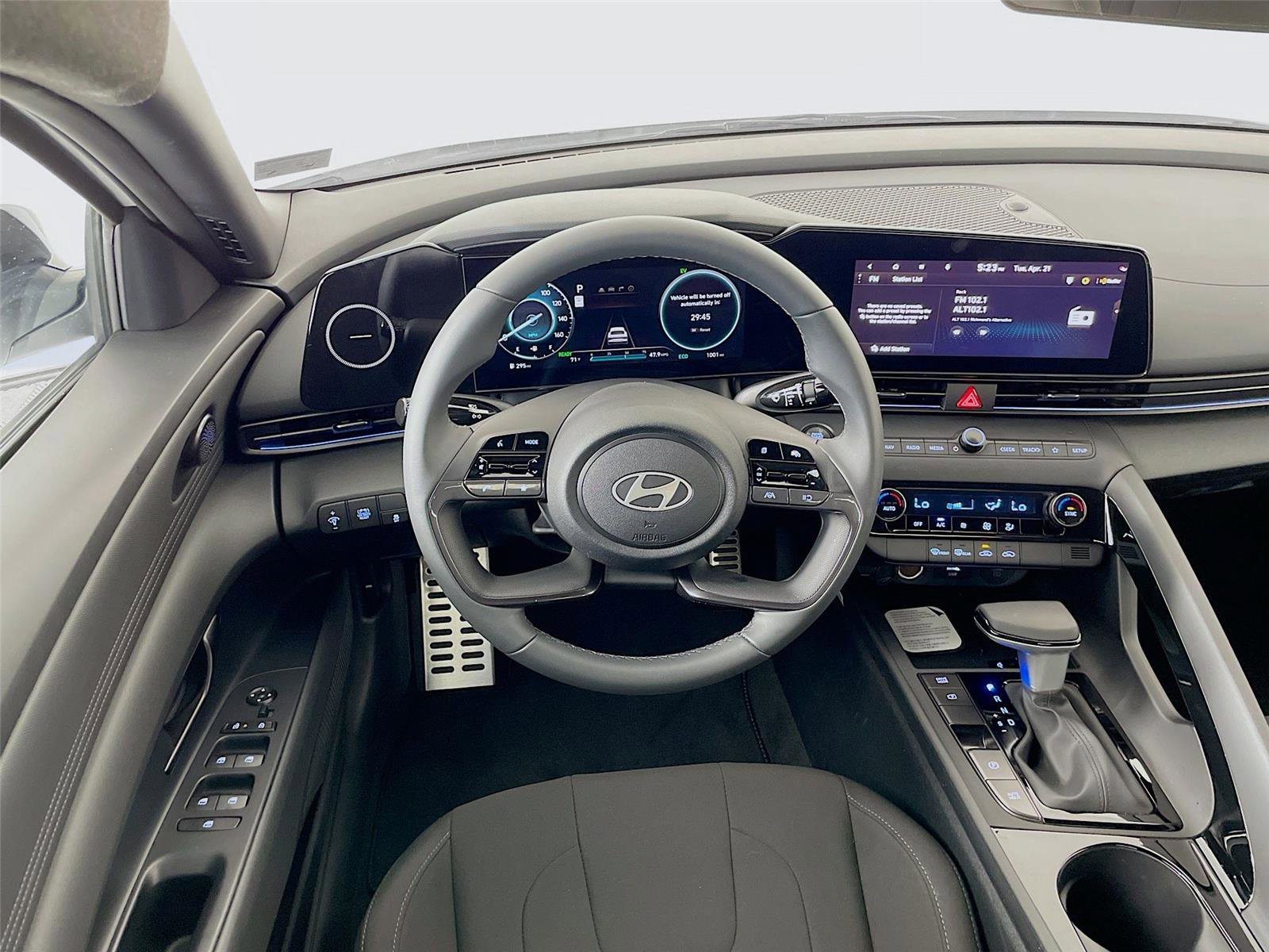Certified 2026 Hyundai Elantra Sport FWD image 25